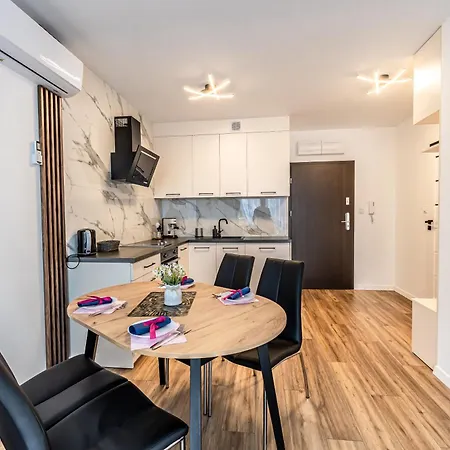 Apartment 33 *